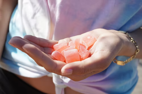 CBD Gummies: 4 Reasons Why People Are Obsessing Over Them