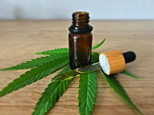 How Did the Tech Age Change the Way People Perceive CBD?
