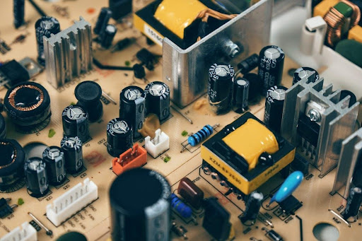 4 Tips When Starting an Electronics Repair Business in 2022